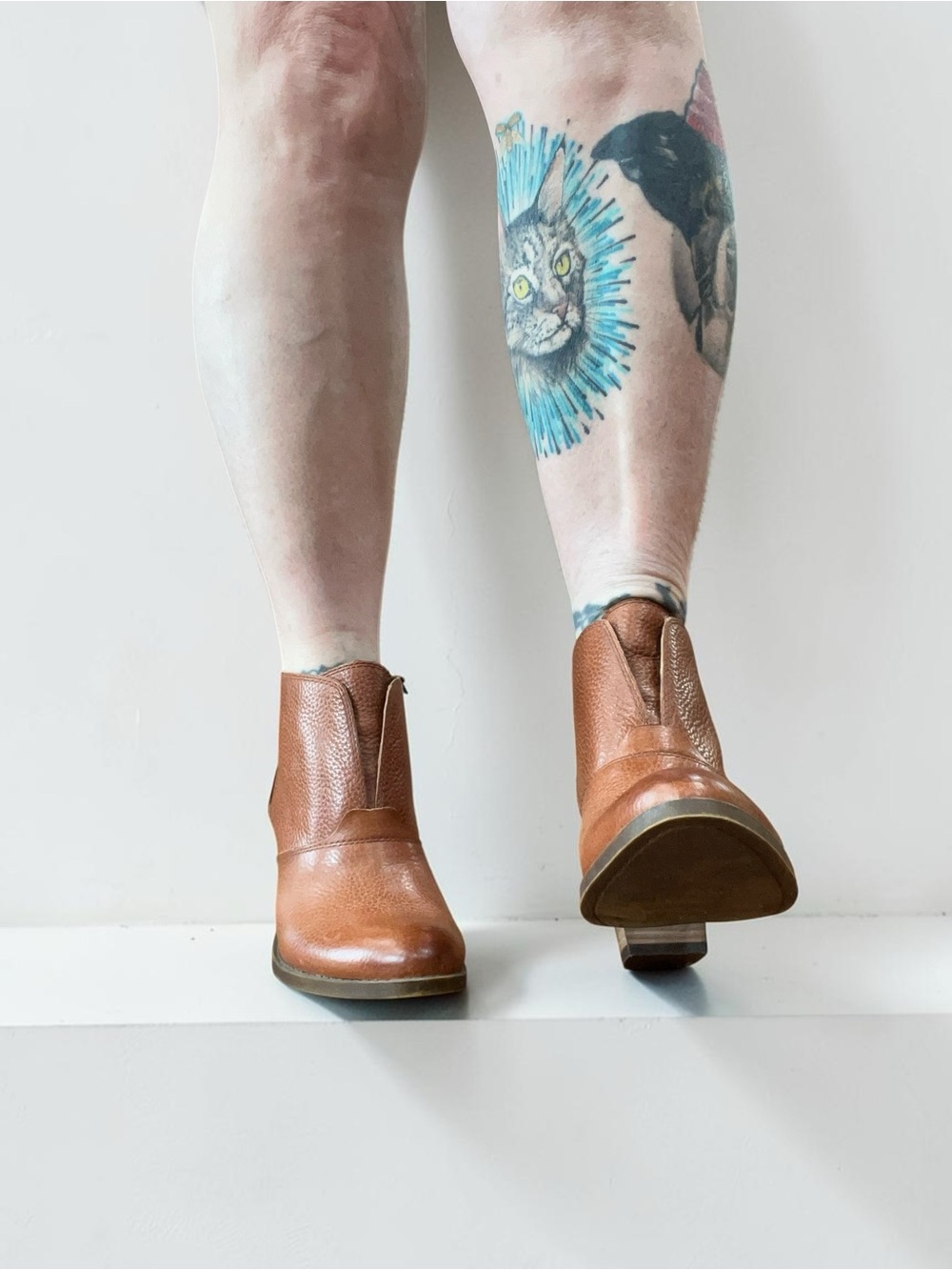 Lucky Brand Ehllen Leather cognac tan Heeled Ankle Booties-9 - Picture 4 of 10